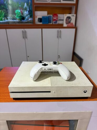 Xbox One S 1To