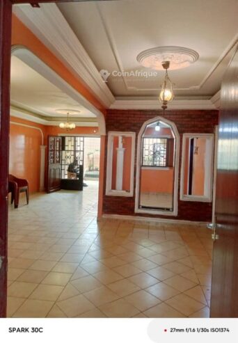 Location  villa 5 pièces  – Kotto