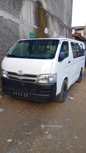Toyota Hiace  2012