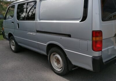 Toyota Hiace 2010