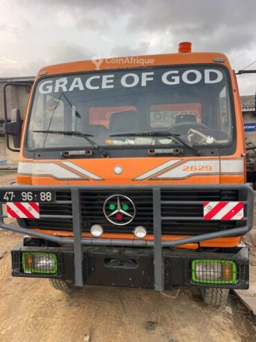 Camion Mercedes Benne Model 2629 2013