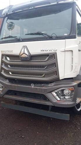 Camion benne sinotruk 371 2022 12 roues  en vente