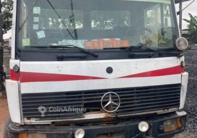 Camion mercedes-benz 1317 6 roues propre