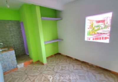 Location chambre- Ndogbong