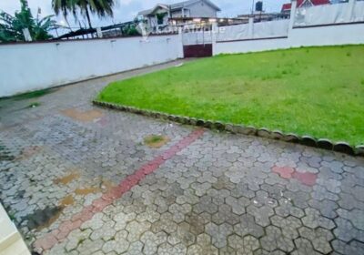 Location villa 07 pièces – Douala