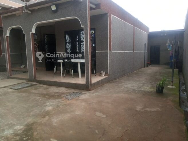 Location villa 09 pièces – Douala