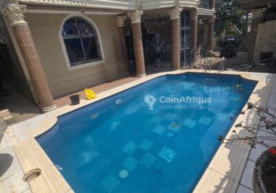 Location villa 14 pièces – Douala