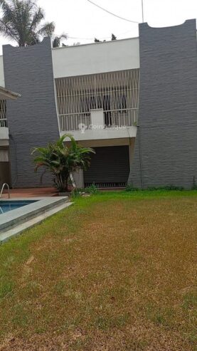 Location villa 5 pièces – Bonapriso