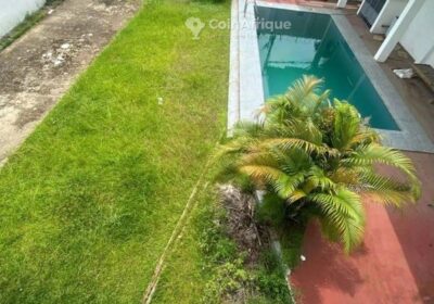 Location villa duplex 4 chambres salon – Bonapriso