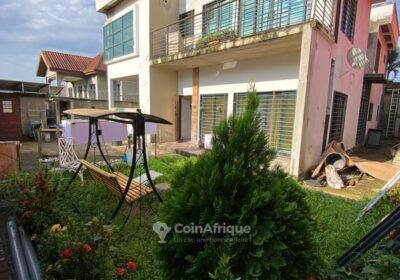 Location villa duplex 6 chambres – Bonamoussadi