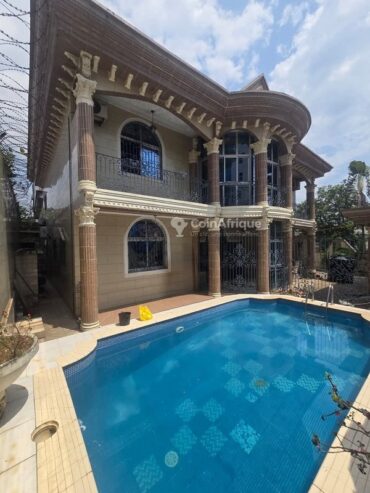 Location villa duplex 6 pièces – Bonamoussadi