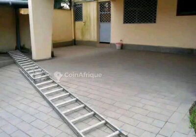Location villa duplex 6 pièces – Bonanjo