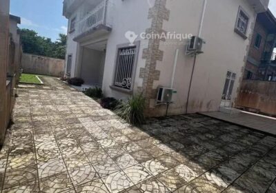 Location villa duplex 6 pièces – Yassa