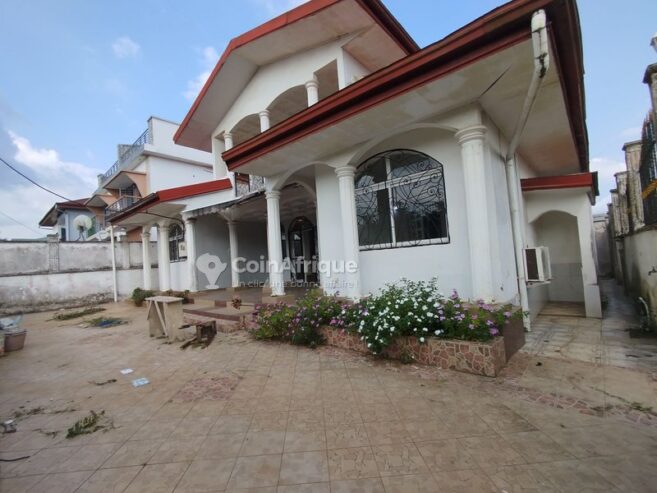 Location villa duplex 6 pièces  – Yassa cité chirac