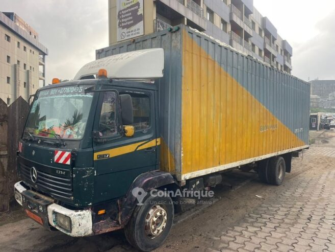 Mercedes-Benz 1314 6 roues  2013