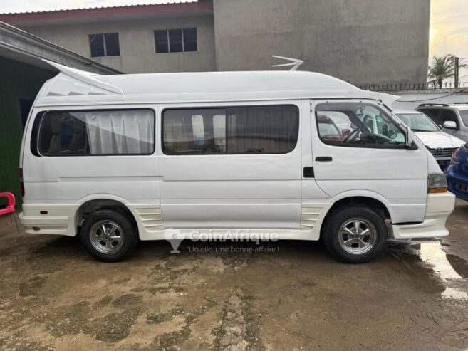 Toyota Hiace 2003