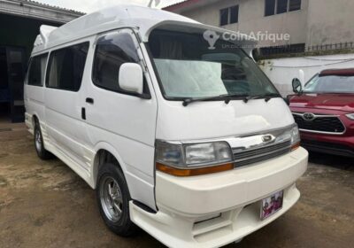 Toyota Hiace 2004