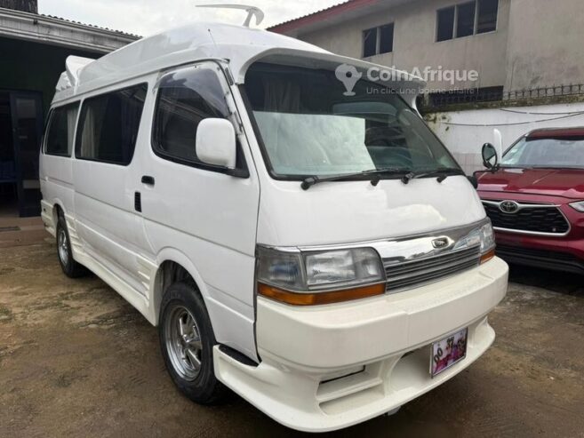 Toyota Hiace 2004