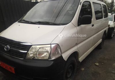 Toyota Hiace 2010