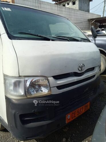 Toyota Hiace 2016