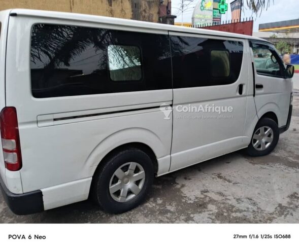 Toyota Hiace  2017