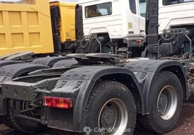 Tracteur Camion Howo Sinotruk 10 roues 2013