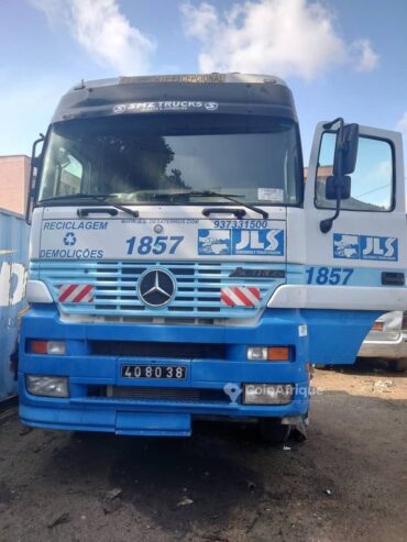 Tracteur Mercedes-Benz MP1 1857 1998