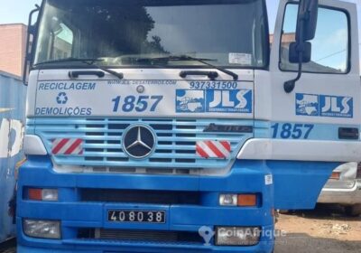Tracteur Mercedes-Benz MP1 1857 1998