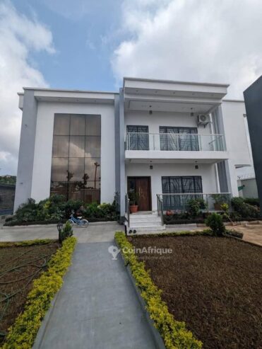 Vente villa 15 pièces – Douala