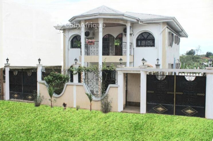 Vente villa duplex 10 pièces – Yatika