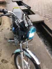 Bajaj 100 2023