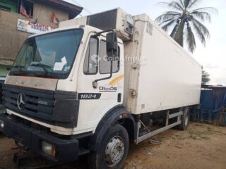 Camion frigorifique MERCEDES-BENZ AXOR 1824 occasion d’Europe