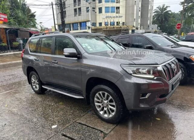 Location Toyota Land Cruiser