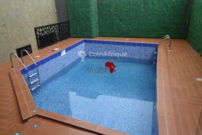 Location appartement meublé 3 pièces – Makepe