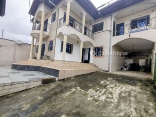 Location villa duplex 5 chambres – Yassa maeture