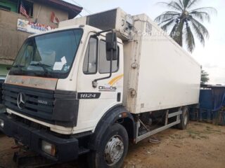 Mercedes-Benz Actros 2000