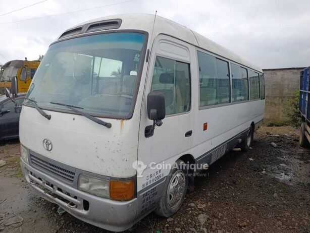 Toyota Coaster 2001