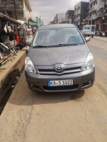 Location Toyota Corolla Verso