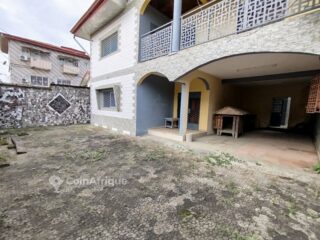 Location villa 6 pièces – Yassa Maeture