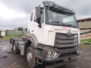 Tracteur Sinotruck Howo 10 roues